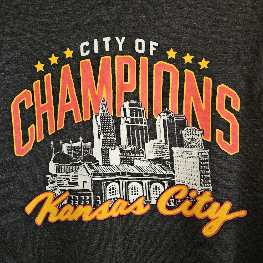 CHARLIE HUSTLE City of Champions Kansas City Hoodie - Picture 2 of 3